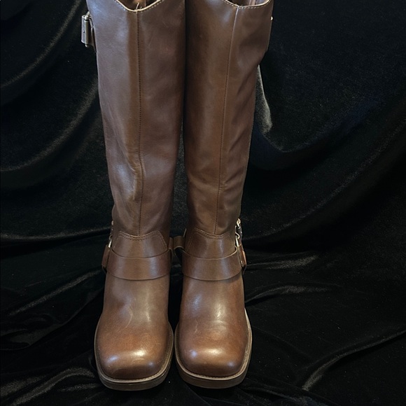 NWOB AREZZO LEATHER MOTO BOOTS 9 - Picture 4 of 7